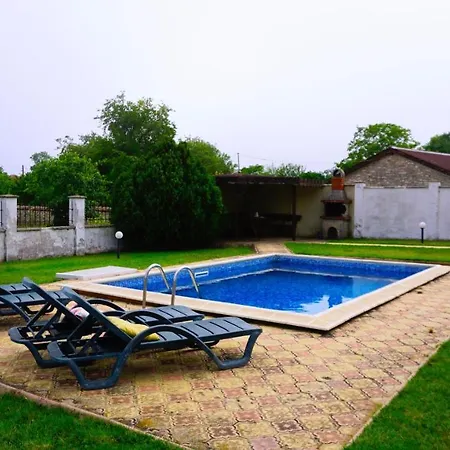 Holiday home роза - Rosa Bulgarevo