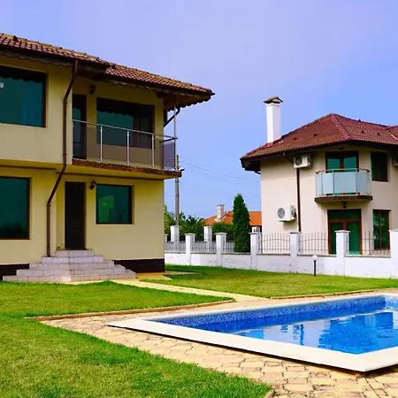роза - Rosa Holiday home *
