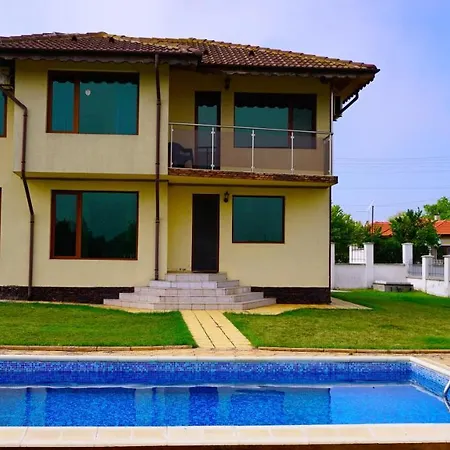 роза - Rosa Holiday home *
