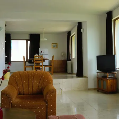 роза - Rosa Holiday home *