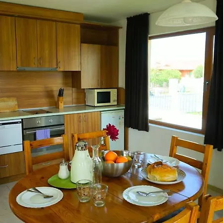 Holiday home роза - Rosa