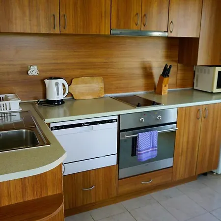 роза - Rosa Holiday home Bulgarevo